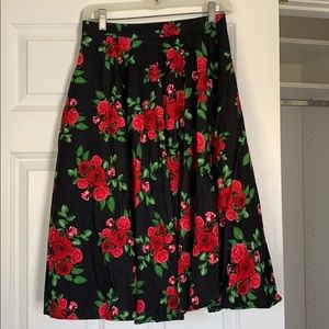 Hell Bunny roses circle skirt size small EUC